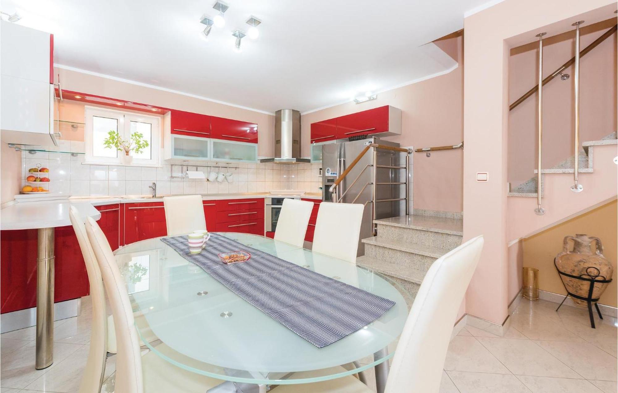 Nice Home In Sibenik With Kitchen ภายนอก รูปภาพ