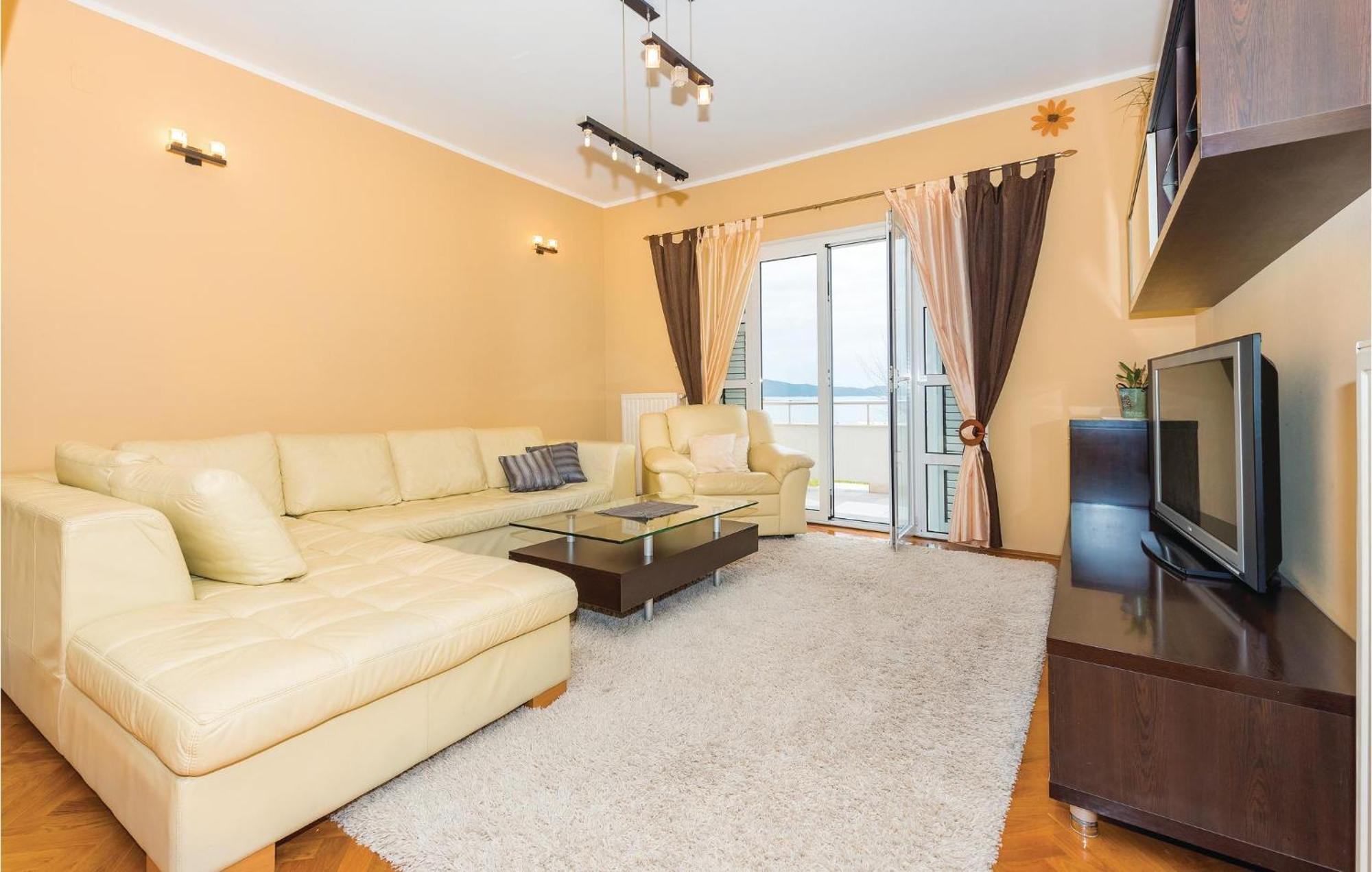 Nice Home In Sibenik With Kitchen ภายนอก รูปภาพ