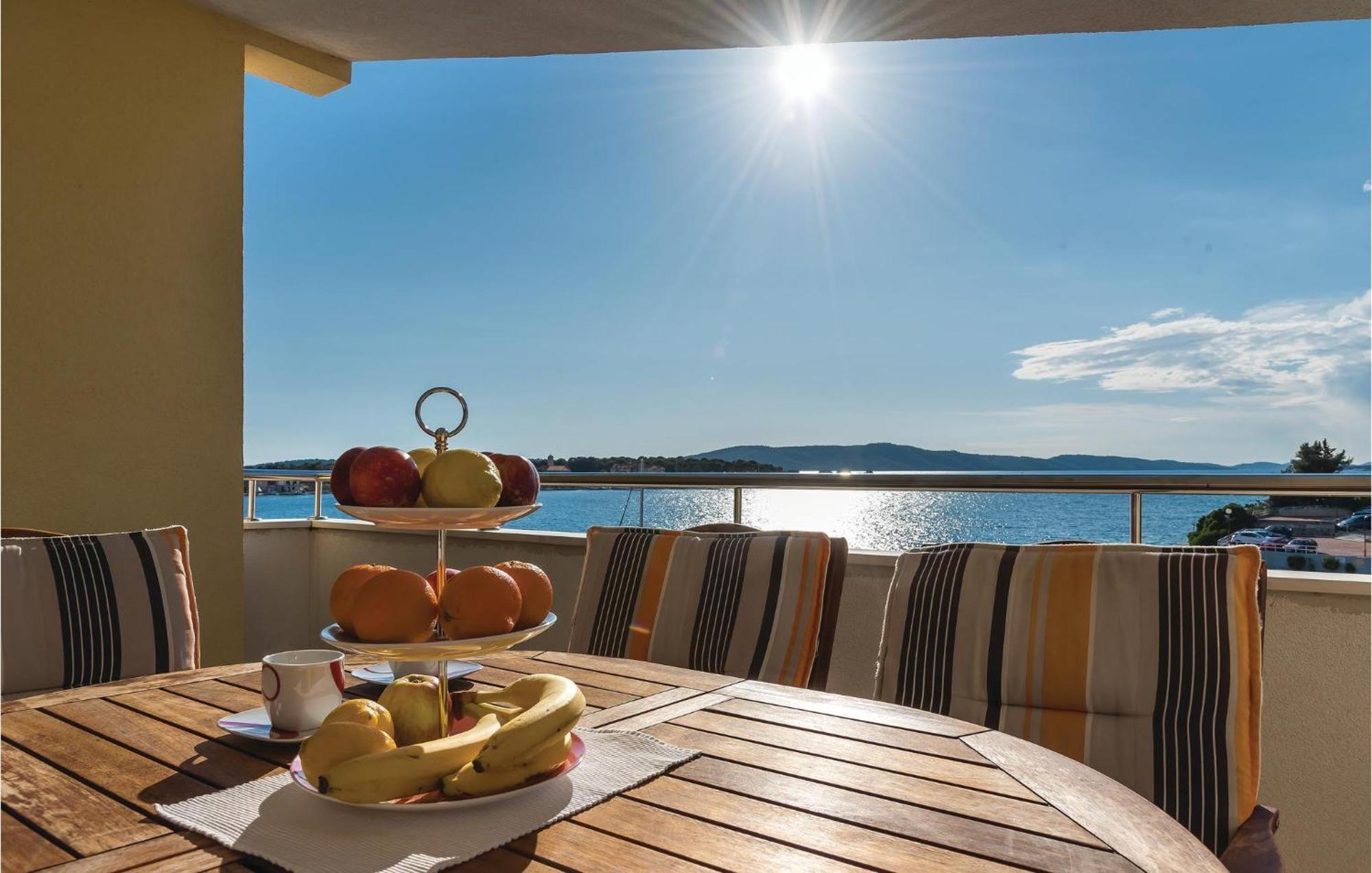 Nice Home In Sibenik With Kitchen ภายนอก รูปภาพ
