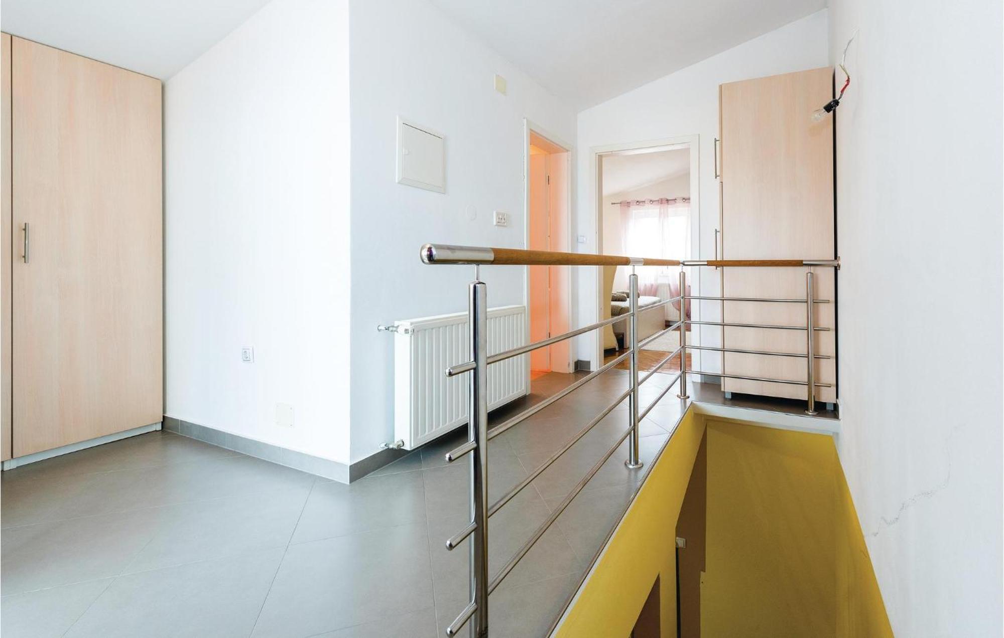Nice Home In Sibenik With Kitchen ภายนอก รูปภาพ